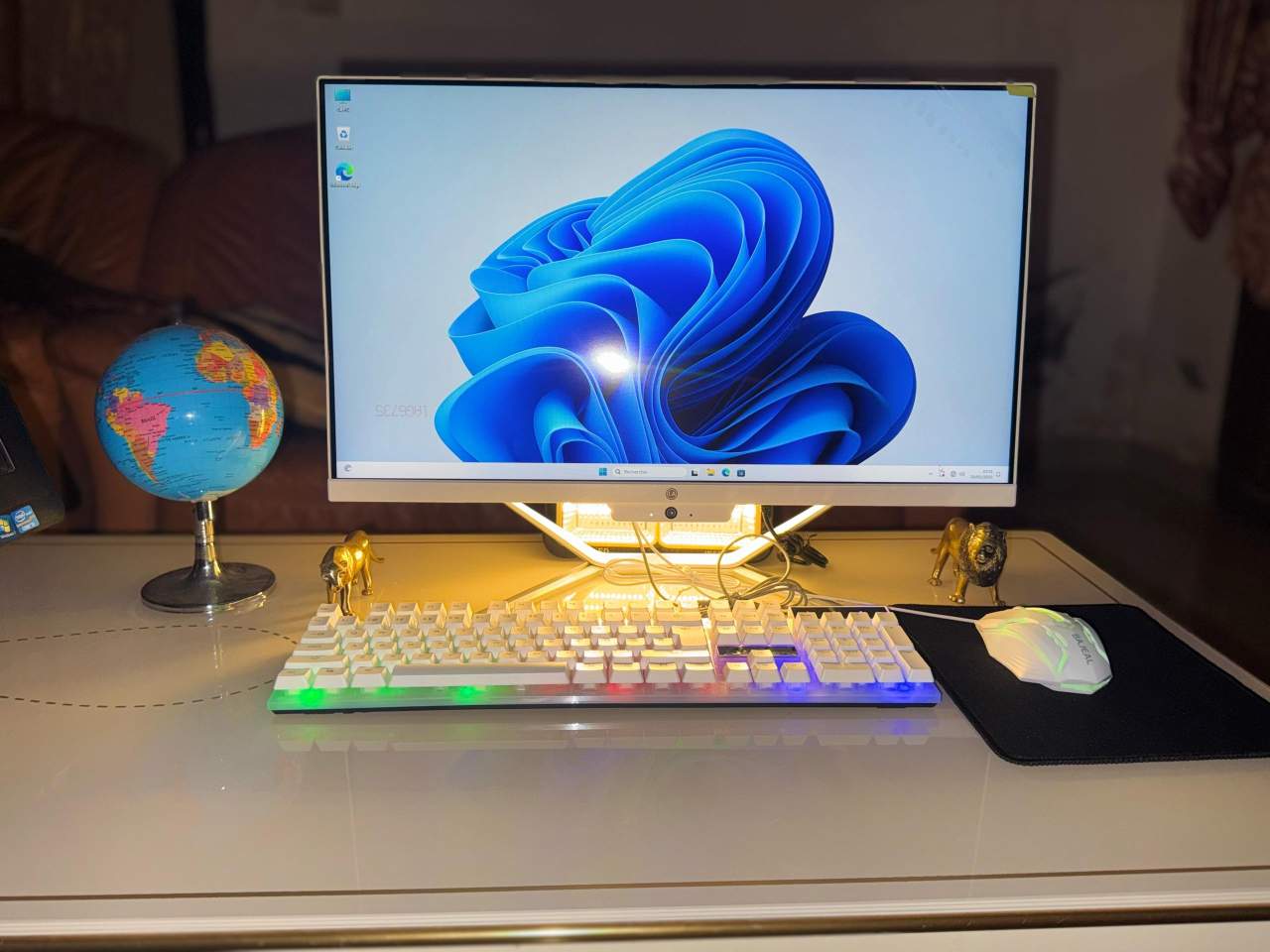 Ordinateur PC Intel IA Core i5 Ram 8Go SSD 512 Go Ecran Large 24 Pouces