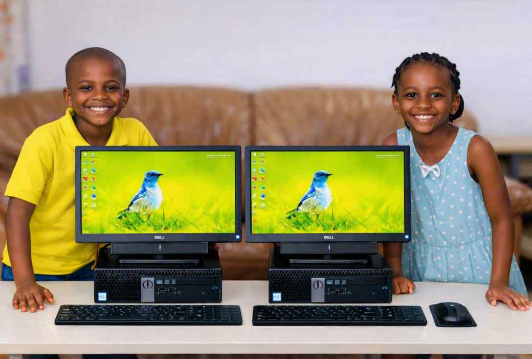 Ordinateur de Bureau DELL Core i5 3.2ghz Ecran 24 pouces  Ram:8go Stockage: 128go SSD + Haut parleur HQ