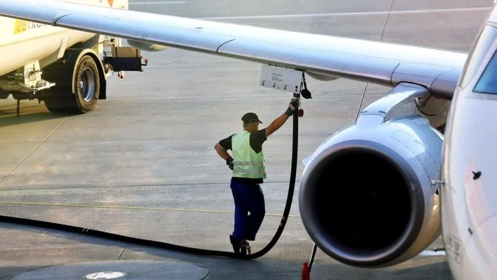 Refueling of Oil 1 Liter